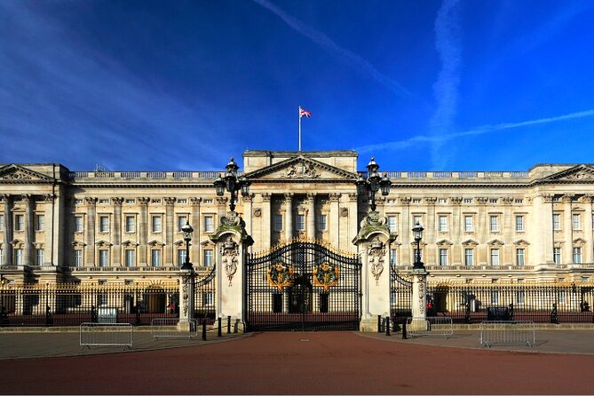 Changing of the Guard Walking Tour in London at Buckingham Palace - Practical tips to make your photos and viewing easier