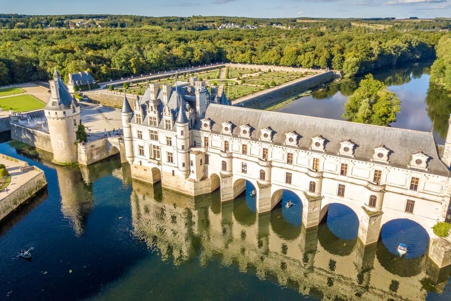 Chenonceau Castle Admission Ticket - Gardens and flowers at Chenonceau: The real reason time passes fast