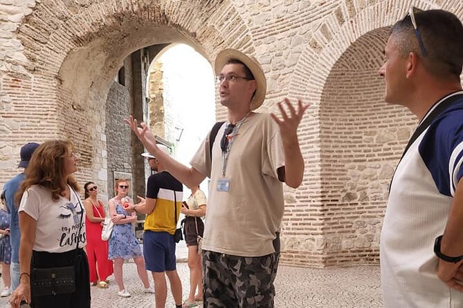 Chill Private Walking Tour of Diocletian's Palace - Triklinij and Papalićeva ulica: daily-life clues in palace corners