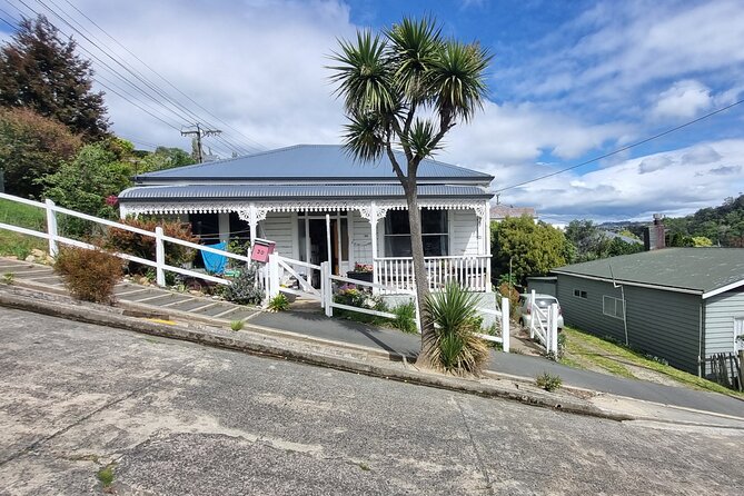 City Highlights, Larnach Castle & Peninsula Views - Dunedin Railway Station: the iconic Edwardian photo stop