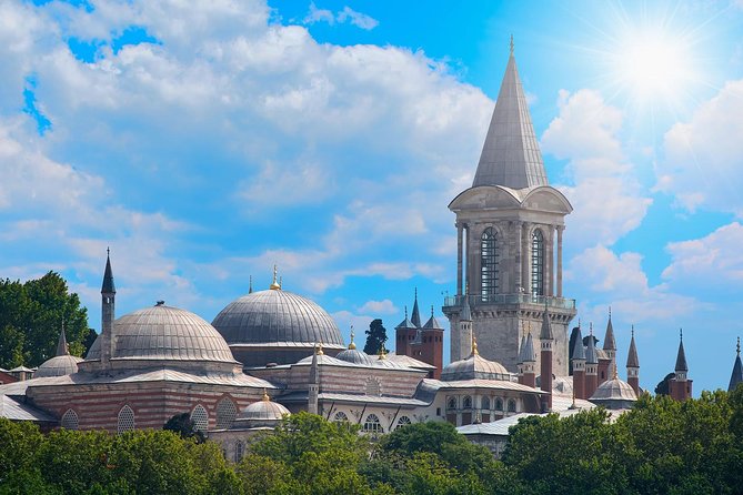 Classic Istanbul Tour Blue Mosque, Hippodrome, Hagia Sophia and Topkapi Palace - Grand Bazaar: shopping time that needs a plan