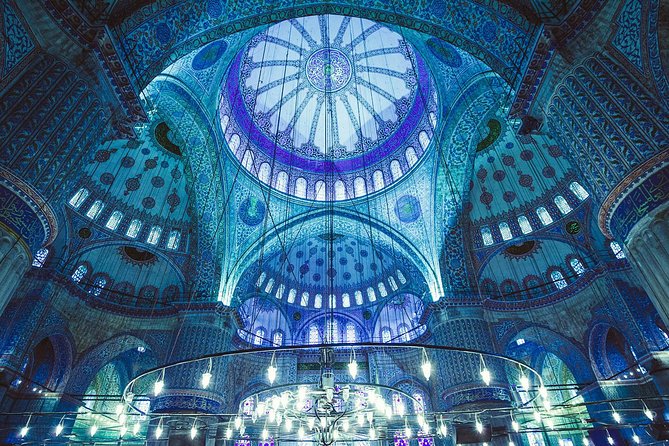 Classic Istanbul Tour Blue Mosque, Hippodrome, Hagia Sophia and Topkapi Palace - Hippodrome square: the city’s social center, now a public square