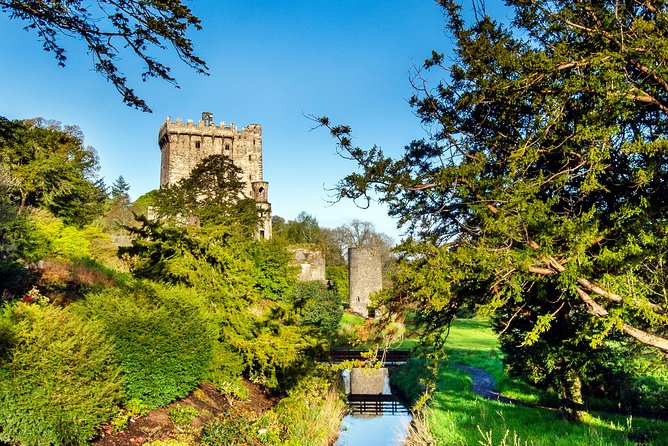 Cobh (Cork) to Blarney Castle & Kinsale - Shore Excursion - Kinsale: 2 hours to wander, plus a short walking tour option