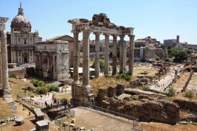 Colosseum Arena tour with Roman Forum and Cesar's Palace - Entering the Colosseum arena: first and second levels with gladiator stories