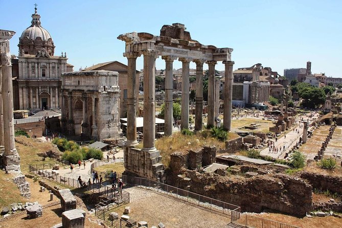 Colosseum Arena tour with Roman Forum and Cesar's Palace - Entering the Colosseum arena: first and second levels with gladiator stories