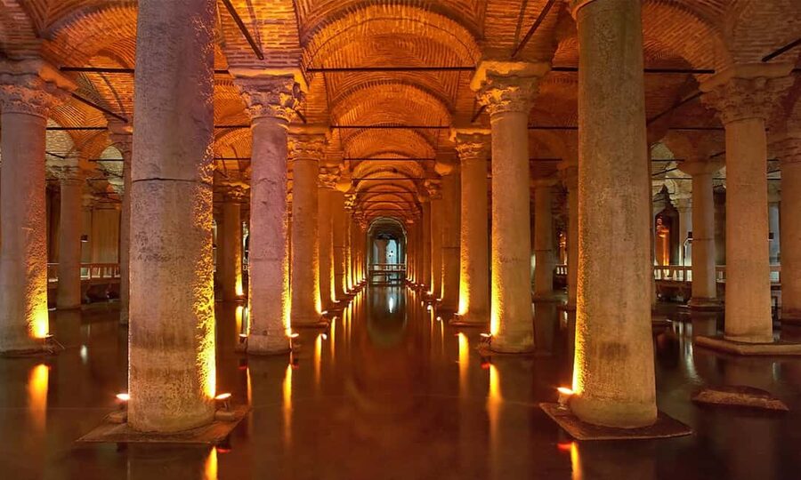 Combo: Hagia Sophia+Basilica Cistern Optional Topkapi Palace - Hagia Sophia: Mosaics, Domes, and the Real World Inside