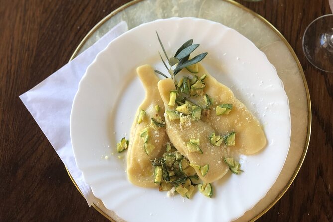 Cooking Class in a historical Palace in Siena Provence - Tiramisu, Tuscan Olive Oil, and the Meal You Build