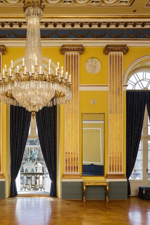Copenhagen: Amalienborg Palace Museum Entry Ticket - Your self-guided flow: how to pace the visit