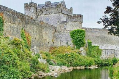 Cork City, Cahir Castle and Rock of Cashel Tour with Spanish Speaking Guide - The drive south: why letting someone else handle the road helps