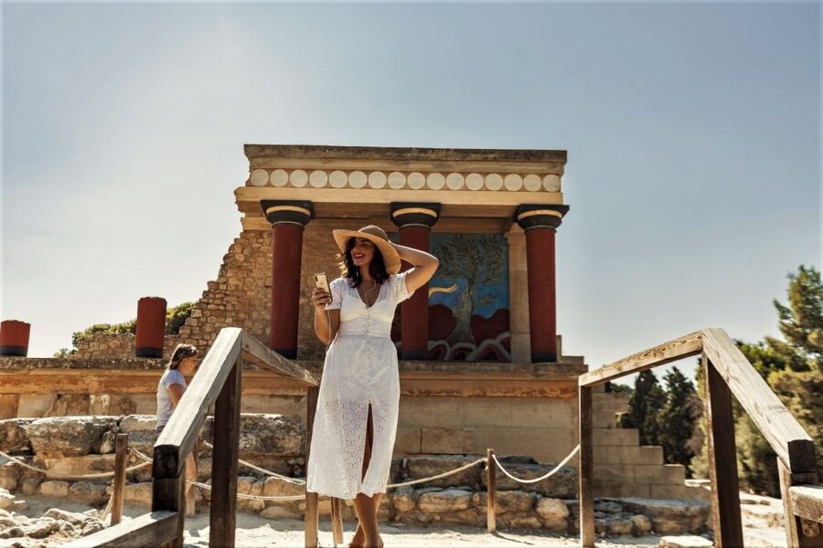 Crete: Knossos Palace and Museum E-Tickets with Audio Guides - Should you book this Knossos and Heraklion audio e-ticket?