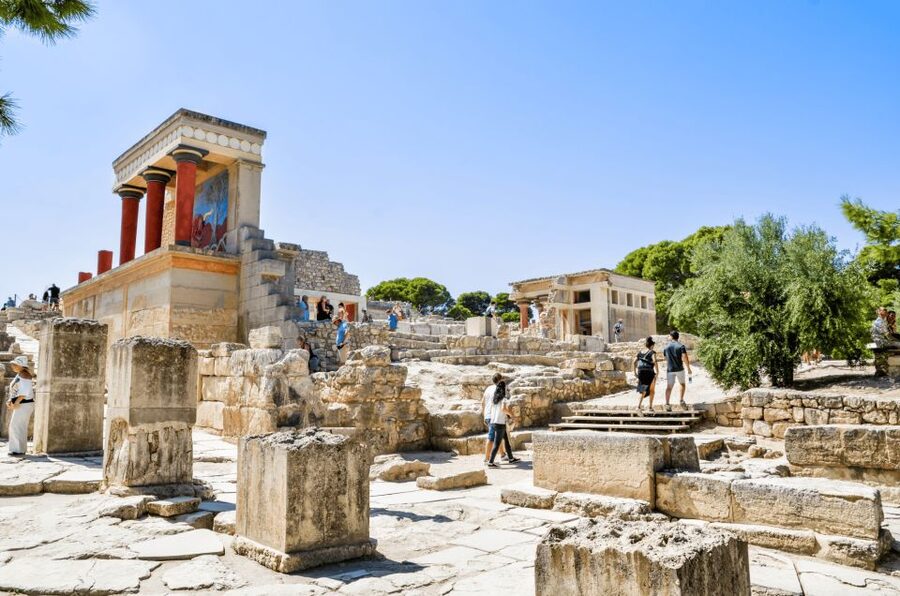 Crete: Knossos Palace Entry Ticket with Optional Audio Guide - Knossos at a human pace: what this ticket actually gives you