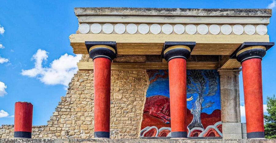 Crete: Knossos Palace, Heraklion City, Market Guided Tour - The Heraklion bus ride and pickup maze: what to expect time-wise
