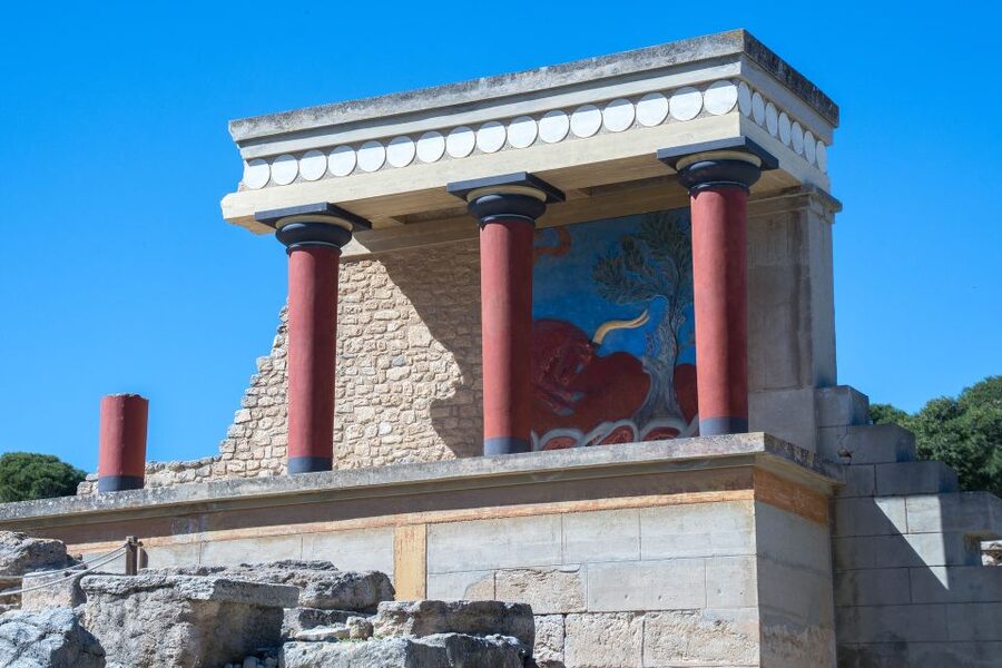 Crete: Knossos Palace & Heraklion Guided Tour - Heat, Shoes, and Small Comfort Moves That Matter