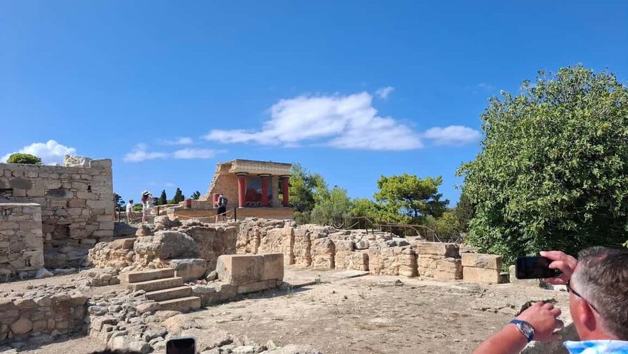 Crete: Knossos Palace, Winery & Olive Oil Tour with Lunch - Should you book the Knossos, Winery & Olive Oil Tour?