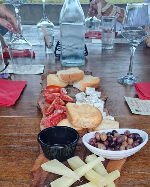Crete: Knossos Palace, Winery & Olive Oil Tour with Lunch - Winery tasting with indigenous grapes (Vilana and Kotsifali)
