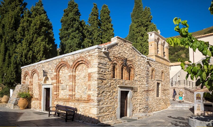 Crete: Lasithi Plateau & Knossos Palace Day Trip - Panagia Kera: frescoes and a myth you can actually see