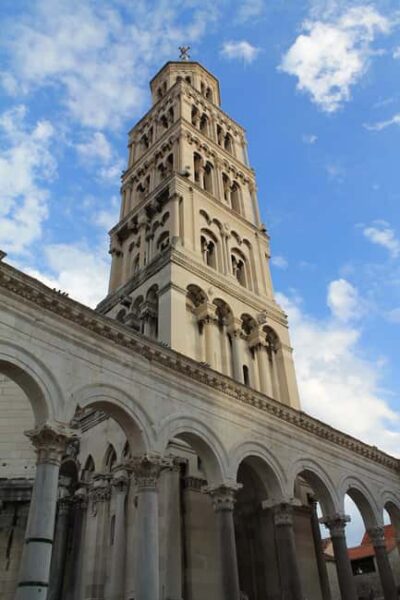 Diocletian's Palace and Old Town SMALL GROUP Walking Tour - Diocletian’s Palace: Where One Empire Got Reused (A Lot)