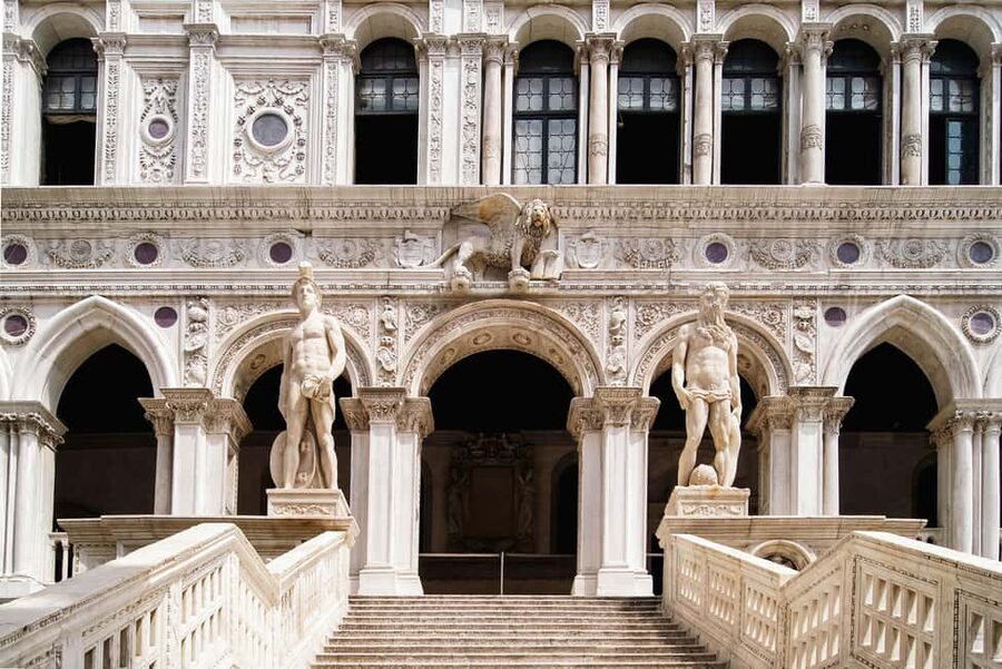 Doge's Palace, Bridge of Sighs & Prison Skip-the-Line Tour - Entering Doge’s Palace: Byzantine, Gothic, Renaissance in One Breath