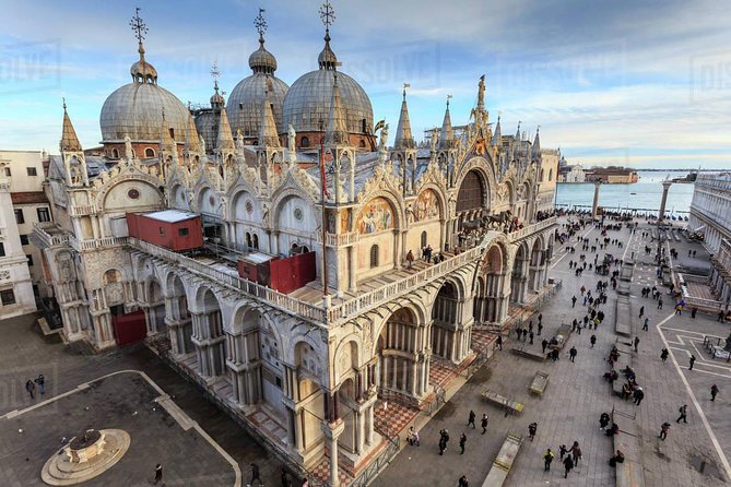 Doge's Palace & St. Mark's Basilica Tour - Doge’s Palace: Venetian Gothic Meets the Power Center