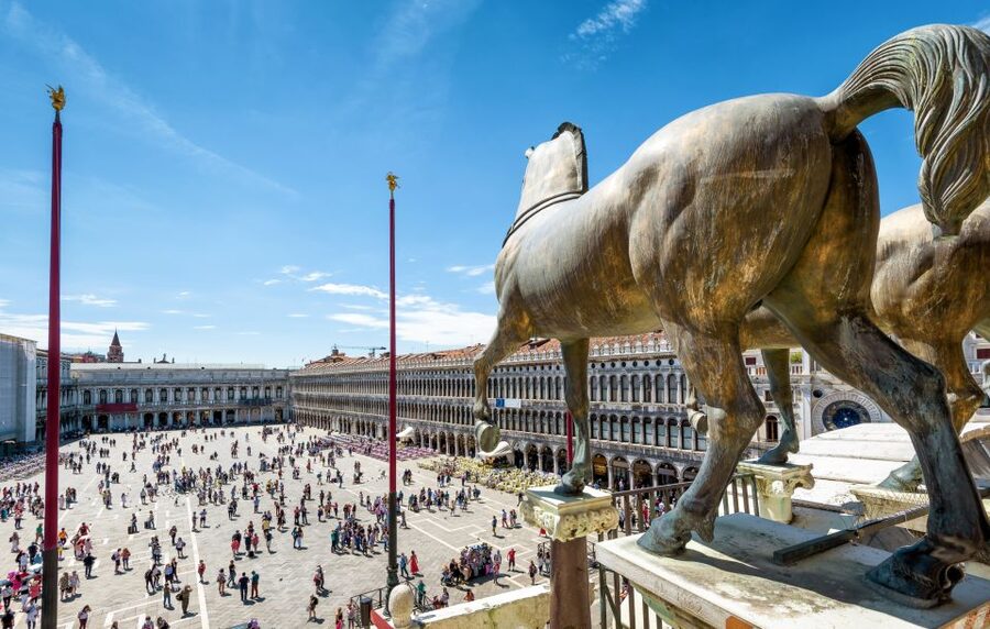 Doge's Palace & St. Mark's Basilica with Terrace Access Tour - Starting in St. Mark’s Square: set the mood before you climb