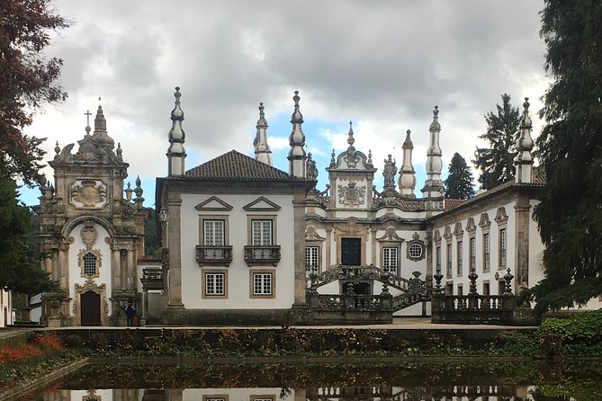 Douro Valley small group tour, Mateus Palace, Lunch and Wine tastings - Price and Logistics: What You’re Paying For
