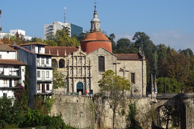 Douro Valley small group tour, Mateus Palace, Lunch and Wine tastings - The Small-Group Advantage With Pedro on North-On-Wheels