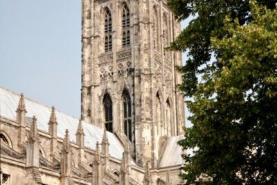 Dover Shore Excursion:Post-Cruise Tour to London via Canterbury and Leeds Castle - Canterbury Cathedral time: a guided walk plus optional entry