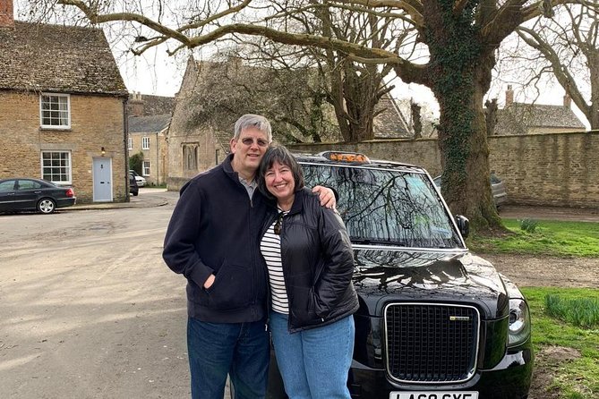 Downton Abbey and Castle Taxi Tour from London with Hotel Pickup - A Chauffeured Taxi Makes a Downton Abbey Day Trip Feel Like a VIP