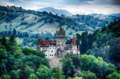 Dracula's Castle, Brasov and Peles Full-Day Tour from Bucharest - Peleș Castle at Sinaia: the ticket rules can make or break your day