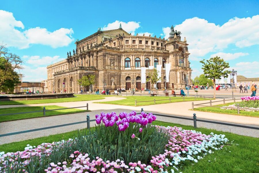 Dresden Castle Skip-the-Line Entry & 2-Day Hop-On Hop-Off - Who this Dresden combo suits best