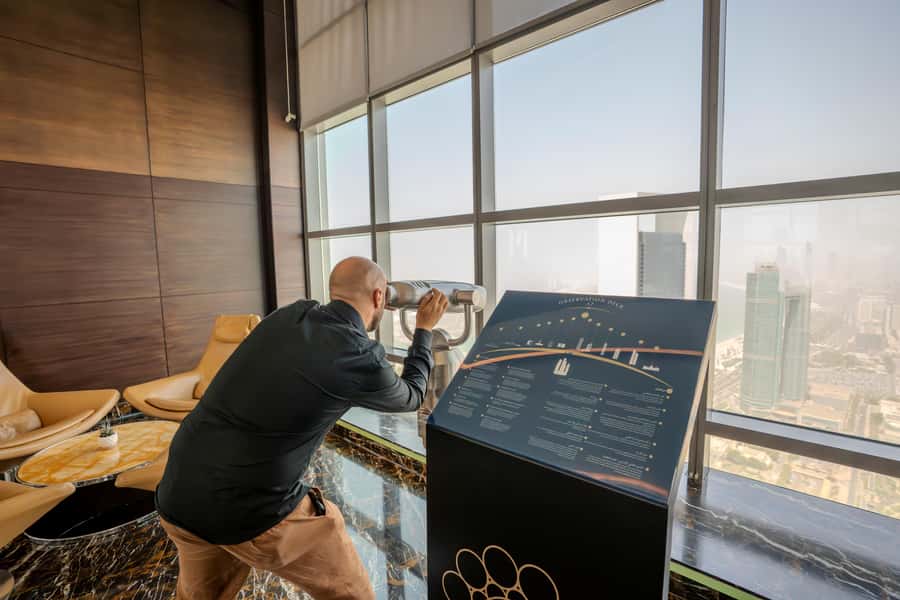 Dubai: Abu Dhabi Day-Trip Grand Mosque, Royal Palace & Lunch - Sheikh Zayed Mosque: what to do, what to wear, what to notice