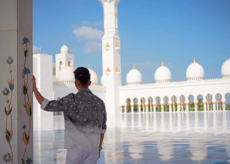 Dubai: Abu Dhabi Day-Trip Grand Mosque, Royal Palace & Lunch - Who this tour suits best (and who should reconsider)