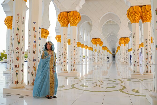 Dubai To Abu Dhabi: Grand Mosque, Royal Palace & Etihad Towers - Etihad Towers observation deck and the ride back