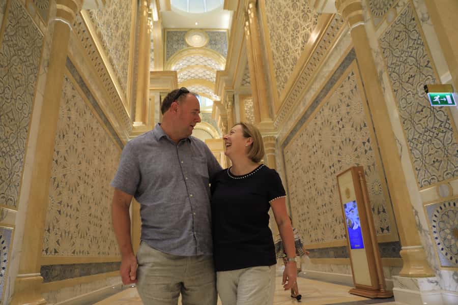 Dubai to Abu Dhabi Private Tour: Grand Mosque & Royal Palace - Louvre Museum photo stop: quick and useful, not a full visit