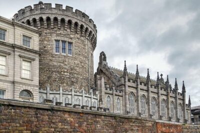 Dublin Book of Kells, Castle and Molly Malone Statue Guided Tour - The Trinity Long Room reimagined and Gaia moment
