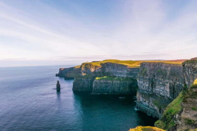 Dublin: Cliffs of Moher, Bunratty Castle and Ennis Day Trip - Bunratty Castle: where the day turns from travel to story