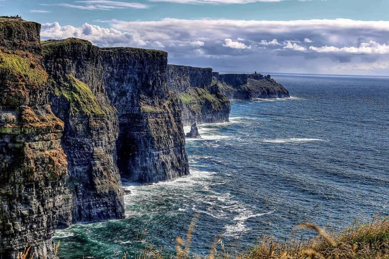 Dublin: Cliffs of Moher, Bunratty Castle and Ennis Day Trip - Cliffs of Moher and O’Brien’s Tower: the view, plus the right kind of structure