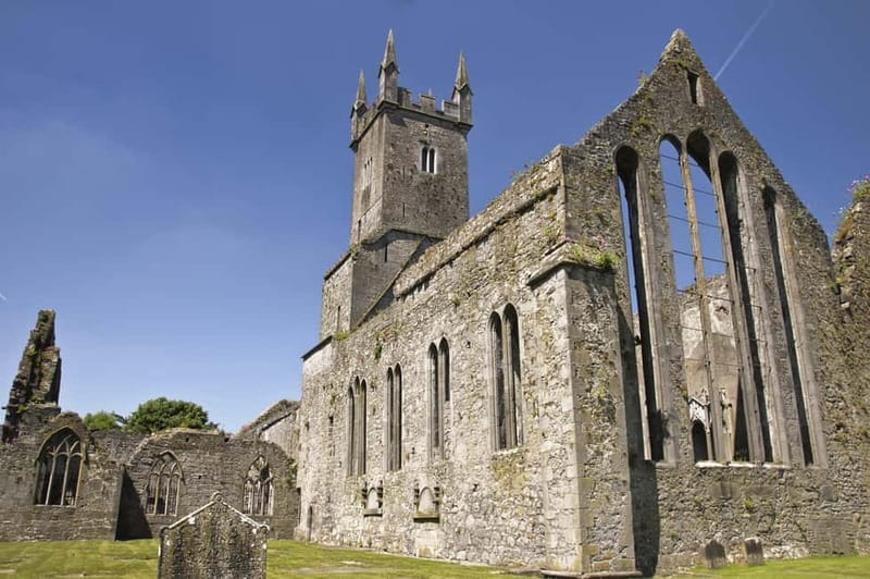 Dublin: Cliffs of Moher, Bunratty Castle and Ennis Day Trip - Bus ride reality: seats, air, bathrooms, and staying comfortable