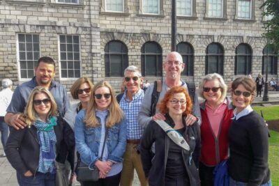 Dublin: Fast-Track Book of Kells Ticket & Dublin Castle Tour - Start at Edmund Burke Statue: your 15-minute reality check