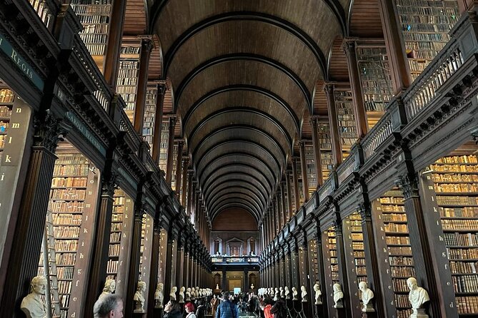 Dublin in a Day: Dublin Castle, Book of Kells, Guinness & Whiskey - Dublin Castle: what you’ll see (and what to temper your expectations on)