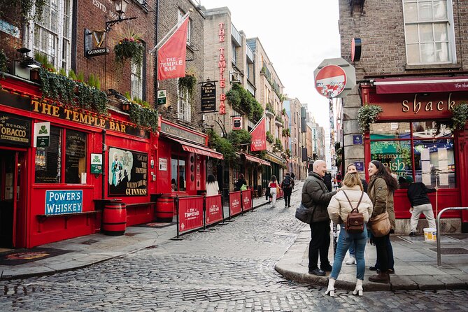 Dublin in a Day: Dublin Castle, Book of Kells, Guinness & Whiskey - Molly Malone to Trinity College: how you get your bearings fast