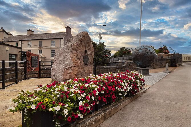 Dublin to Cliffs of Moher, Ennis Town & Bunratty Castle Day Tour - Should you book the Dublin to Cliffs of Moher, Ennis & Bunratty day tour?
