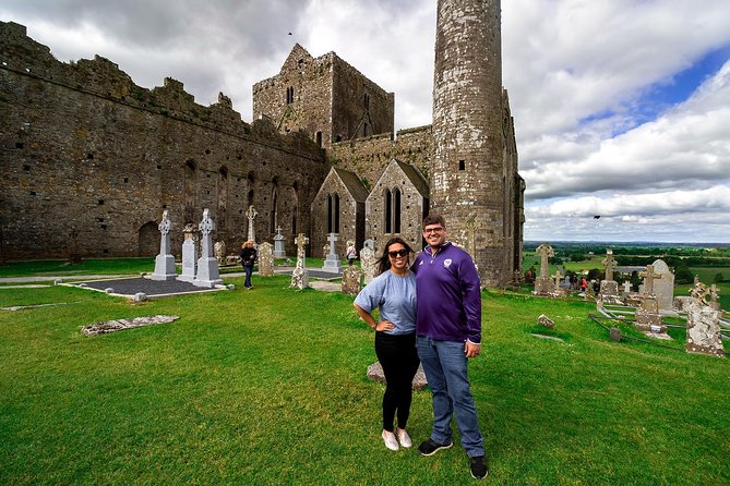 Dublin to Rock of Cashel, Cork City & Blarney Castle Guided Tour - The guide and driver: why the narration matters on a long ride