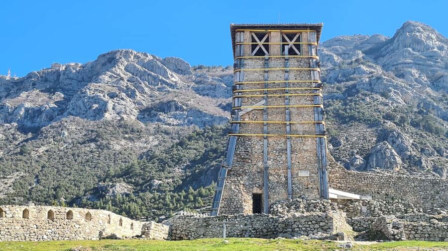 Durres/Golem: Kruja Castle & Bazaar with Traditional Lunch - Who This Tour Fits Best (and Who Might Want Something Else)