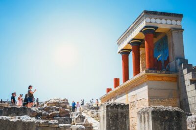 E-Ticket & Audio Tour for Knossos Palace: Unlock Minoan Majesty - Your phone setup: the part that decides whether you enjoy Knossos