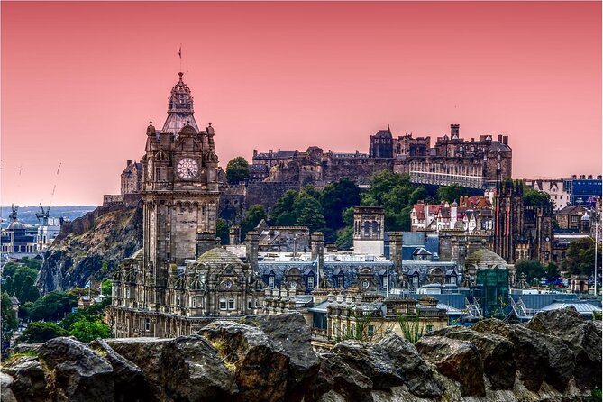 Edinburgh Castle Guided Tour - Tickets Included - Royal Mile briefing: a smarter way to start at Edinburgh Castle