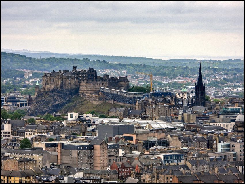 Edinburgh Castle: Guided Tour with Tickets Included - Meeting at St Giles Cathedral: easy start, no guessing