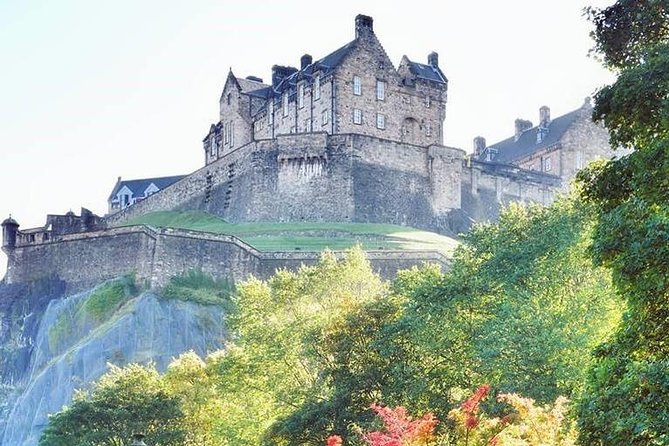 Edinburgh Castle Guided Walking Tour in English - What to wear and bring for steep steps and windy weather