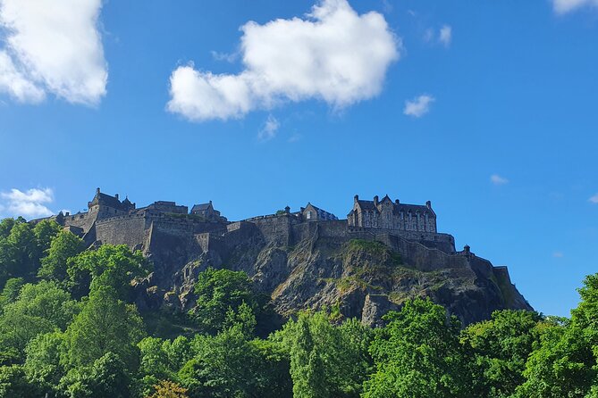 Edinburgh Castle Highlights Tour with Tickets, Map, and Guide - Hawkhill uphill sections: prisoners, residents, and why the walk is worth it