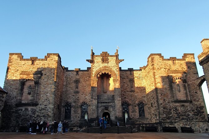 Edinburgh Castle Highlights Tour with Tickets, Map, and Guide - Crown Square and the Royal Palace: Scottish crowns, then more exploring